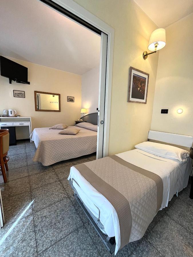Hotel Regina Градо Экстерьер фото
