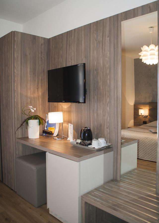 Hotel Regina Градо Экстерьер фото